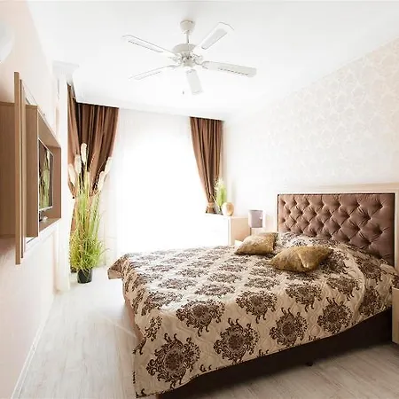 Harmony 8 & 9 3* Sunny Beach